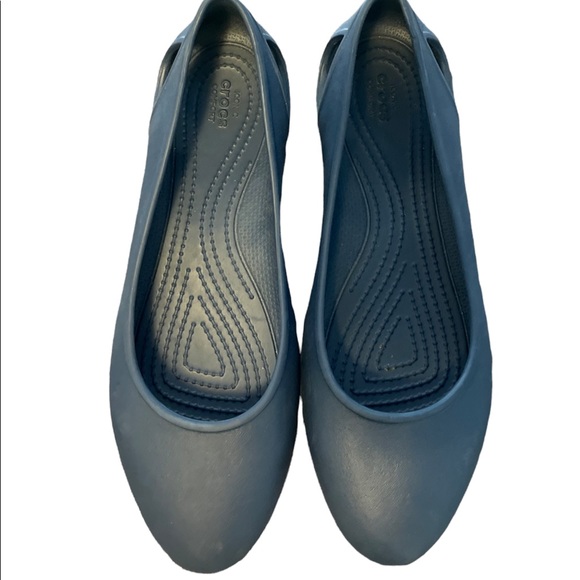 CROCS Sz 8 Laura Pointy Toe Back Cut Out Comfort Flats - Picture 2 of 5